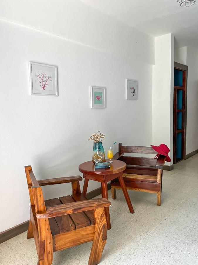 Hotel Mar Rey Tamarindo Bagian luar foto