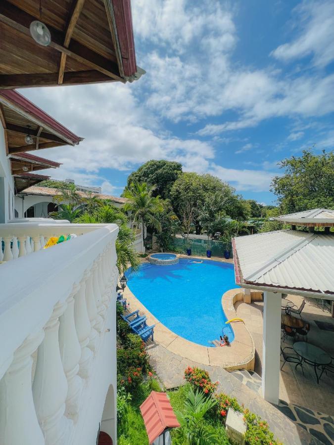 Hotel Mar Rey Tamarindo Bagian luar foto